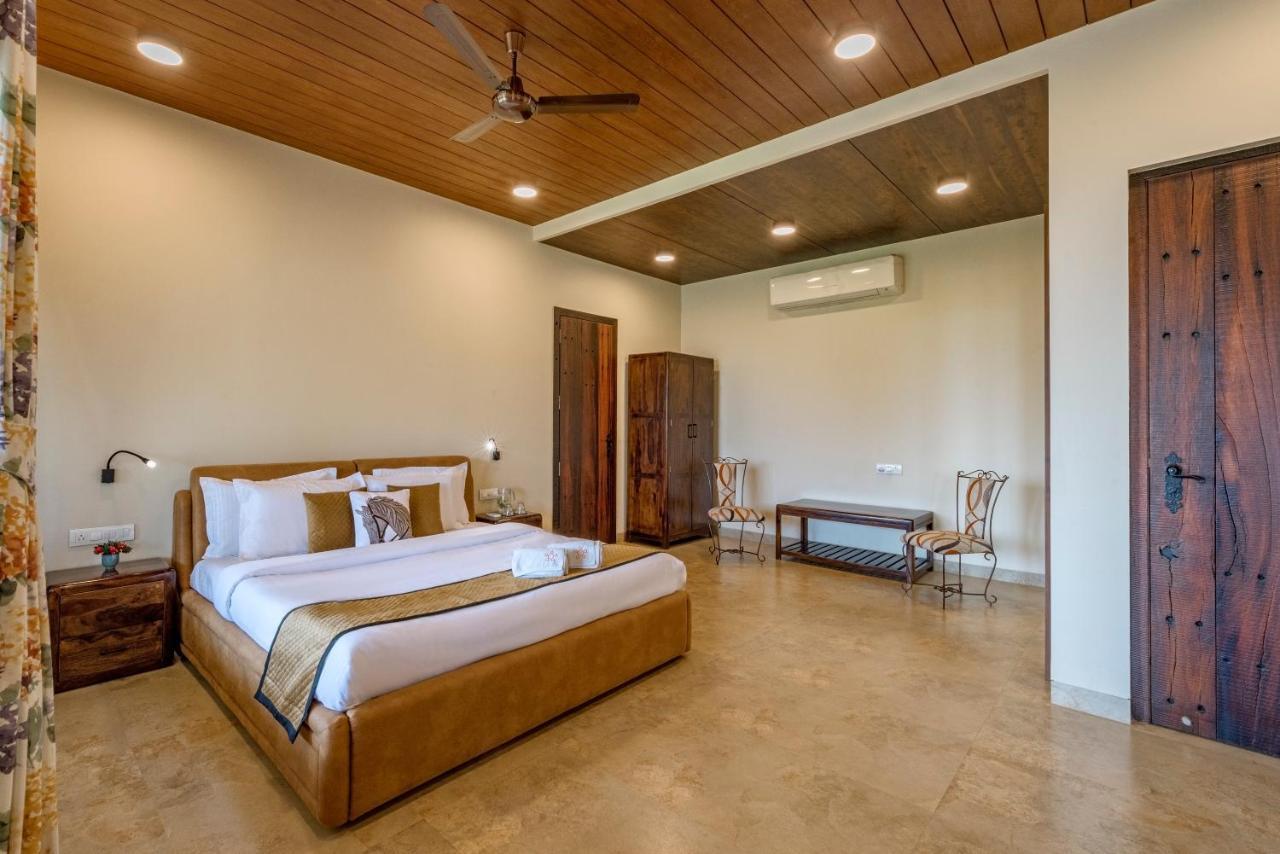 Saffronstays Althea - 4 Brd Veg Only Villa In Pawna With Jacuzzi In Every Room Lonavala Exterior photo