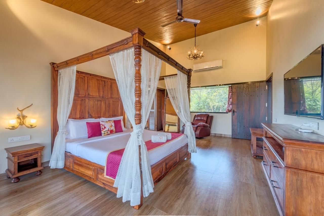 Saffronstays Althea - 4 Brd Veg Only Villa In Pawna With Jacuzzi In Every Room Lonavala Exterior photo