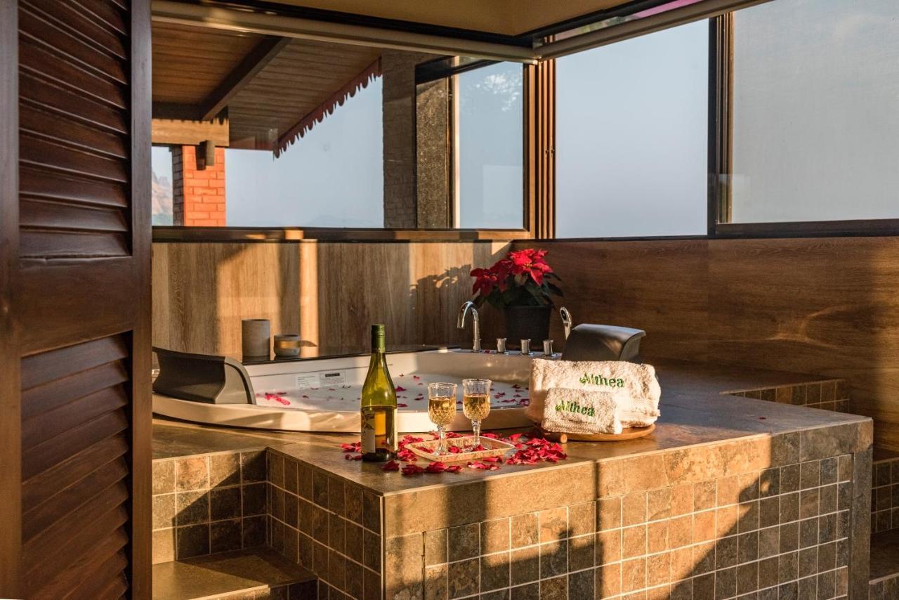 Saffronstays Althea - 4 Brd Veg Only Villa In Pawna With Jacuzzi In Every Room Lonavala Exterior photo