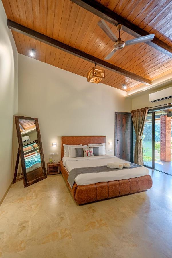 Saffronstays Althea - 4 Brd Veg Only Villa In Pawna With Jacuzzi In Every Room Lonavala Exterior photo