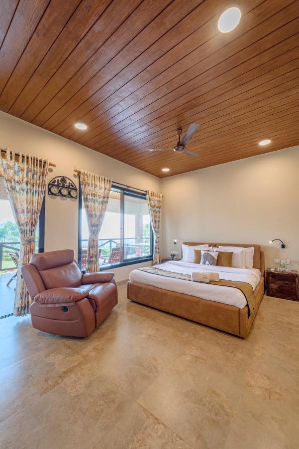 Saffronstays Althea - 4 Brd Veg Only Villa In Pawna With Jacuzzi In Every Room Lonavala Exterior photo