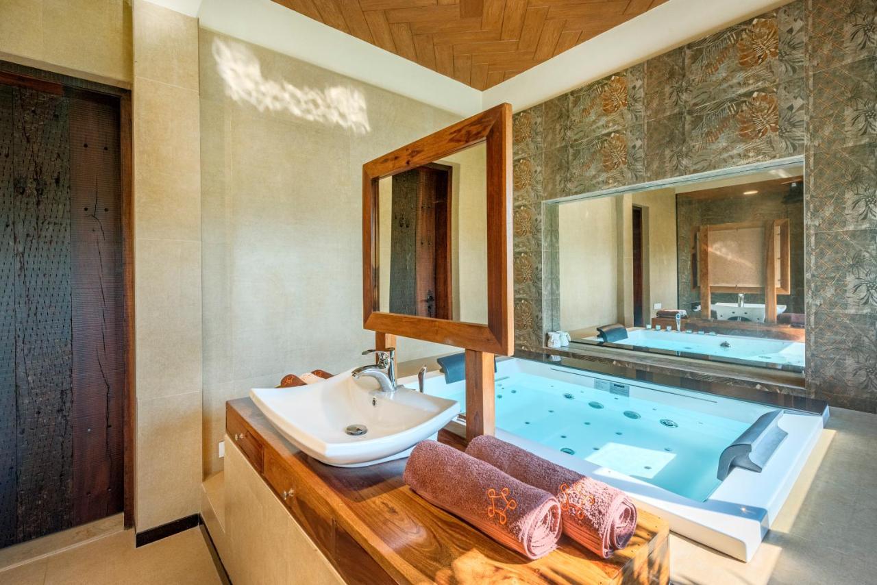 Saffronstays Althea - 4 Brd Veg Only Villa In Pawna With Jacuzzi In Every Room Lonavala Exterior photo